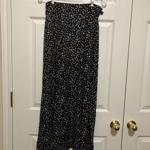Stonebridge Black/White Design Skirt